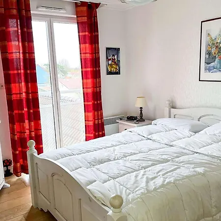 Bel Avec Balcon Et Parking A - Fr-1-236-176