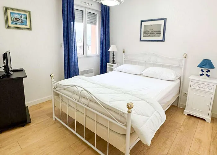 Apartment Bel Avec Balcon Et Parking A - Fr-1-236-176 *