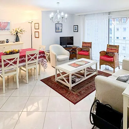 Bel Avec Balcon Et Parking A - Fr-1-236-176 Appartement